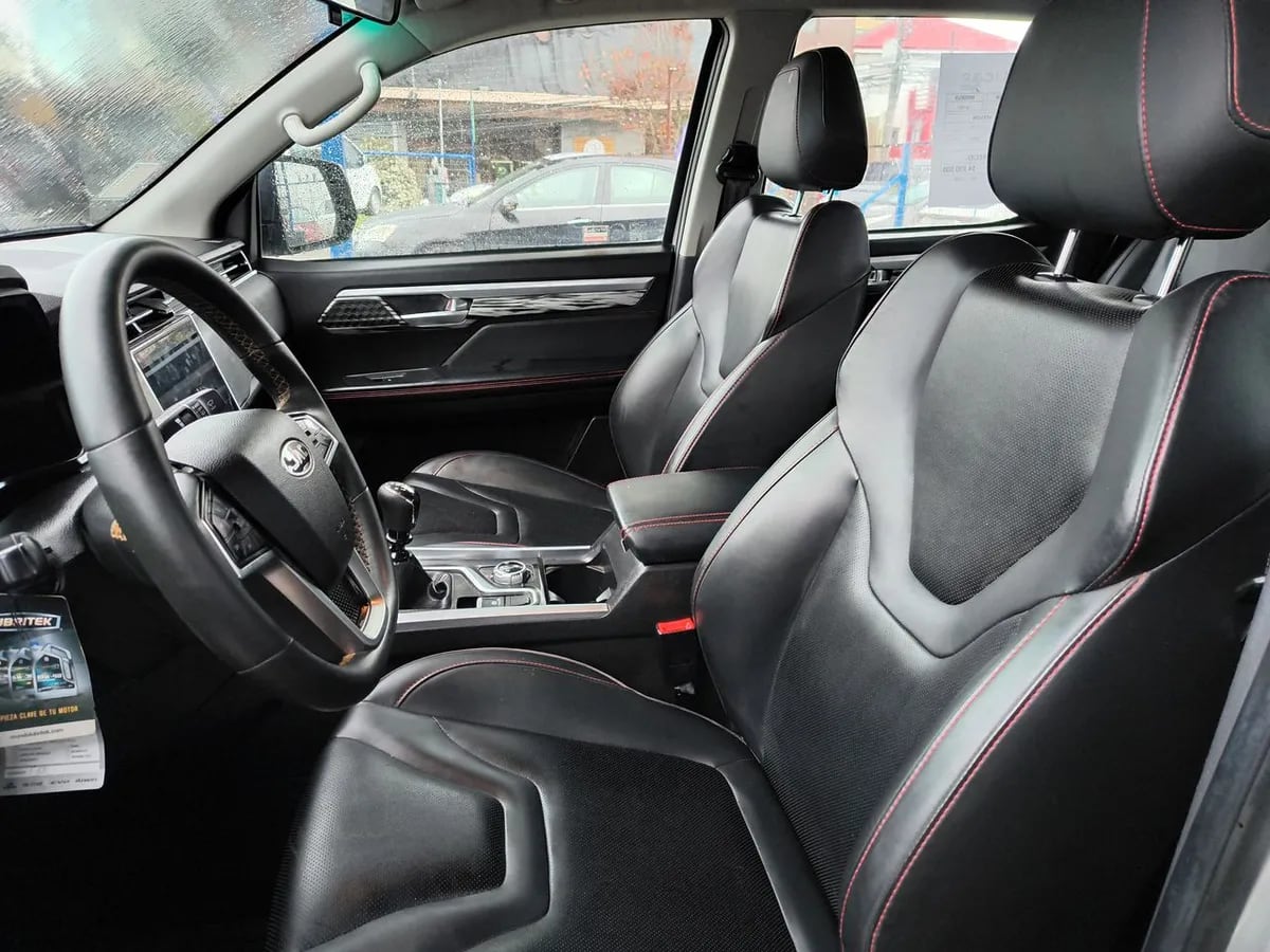 JAC T8 2.0 Luxury 4x4 Diesel Mt 4p año 2023