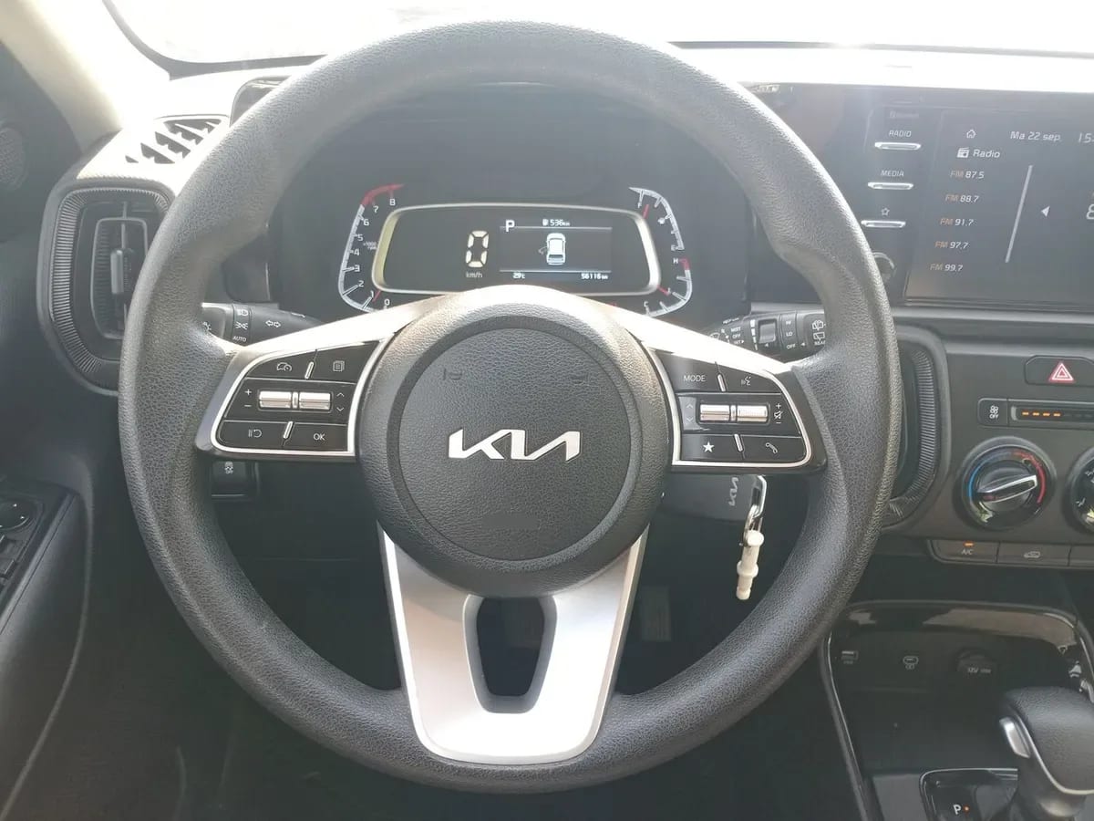 Kia Sonet 1.5 Ex 4x2 Ivt Ri At 5p año 2025