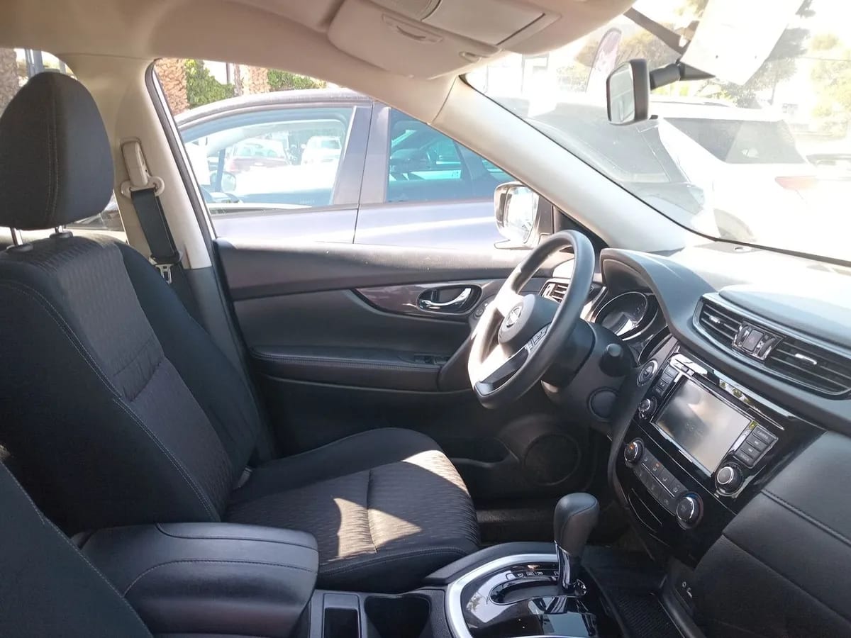 Nissan X-Trail 2.5 Sense Mc 4x2 Cvt At 5p año 2023