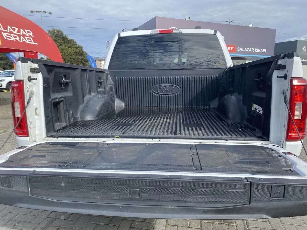 Ford F-150 5.0 Xlt Cc Dob. Cab. 4x4 At 4p año 2024