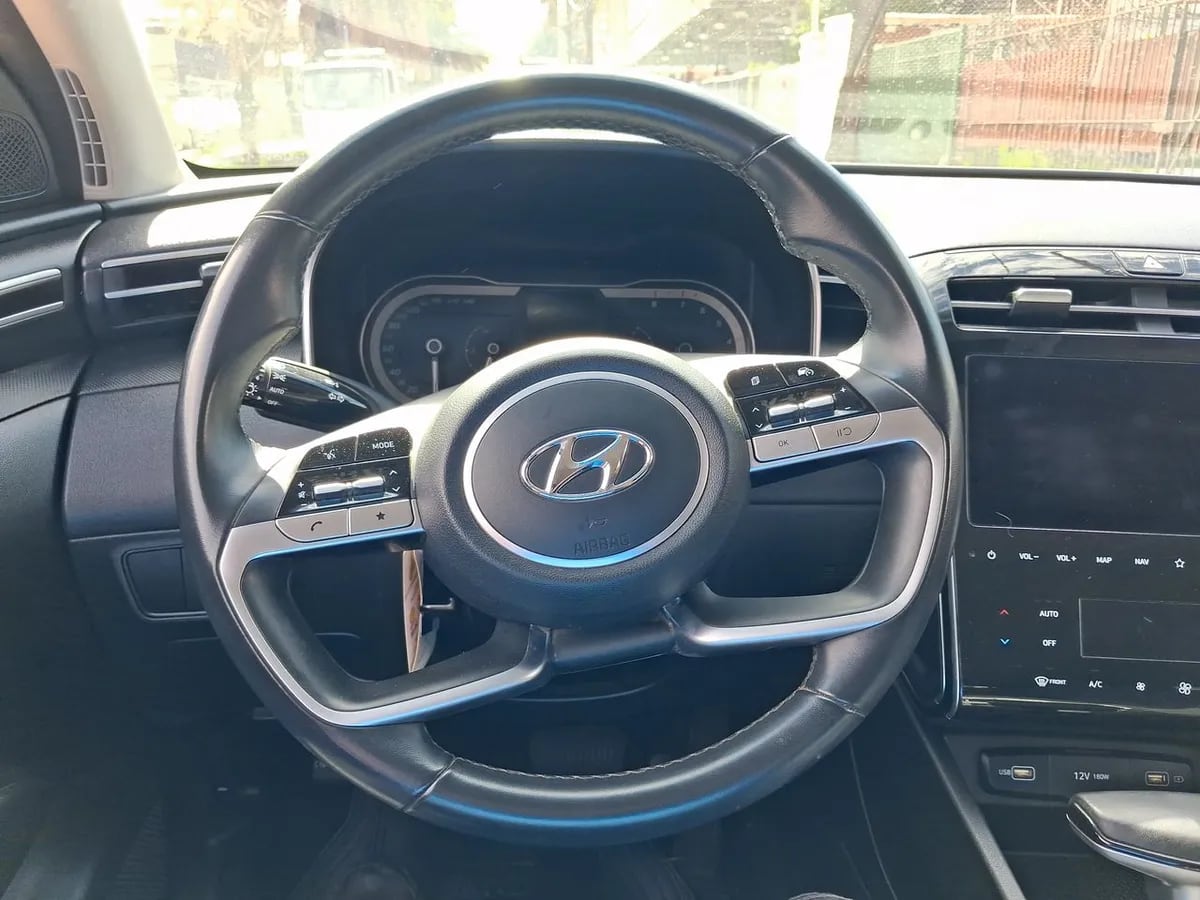 Hyundai Tucson 2.0 Nx4 Plus 4wd At 5p año 2022