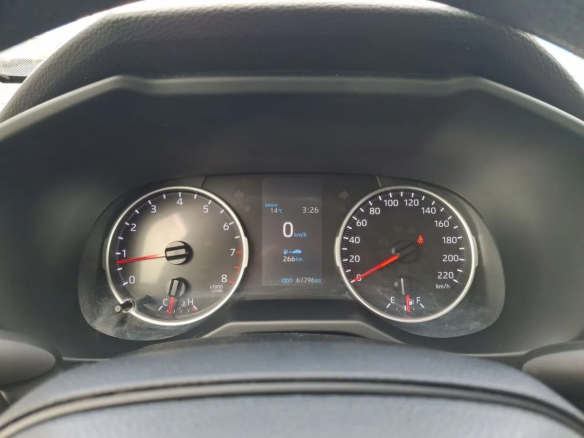 Toyota Rav 4 2.0 Le 4x2 Mt 5p año 2022