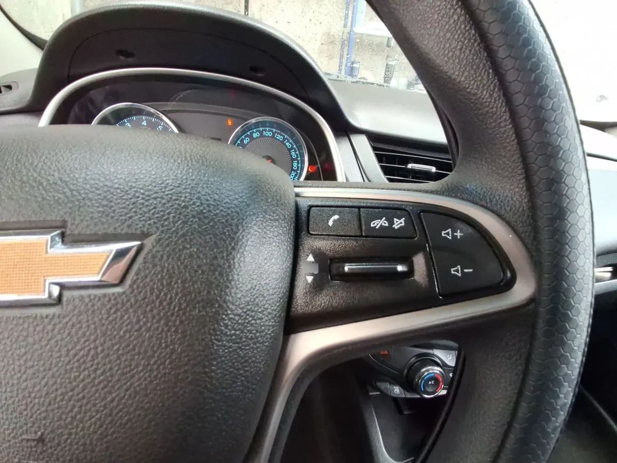 Chevrolet Sail 1.5 Ls 4x2 Mt 4p año 2021