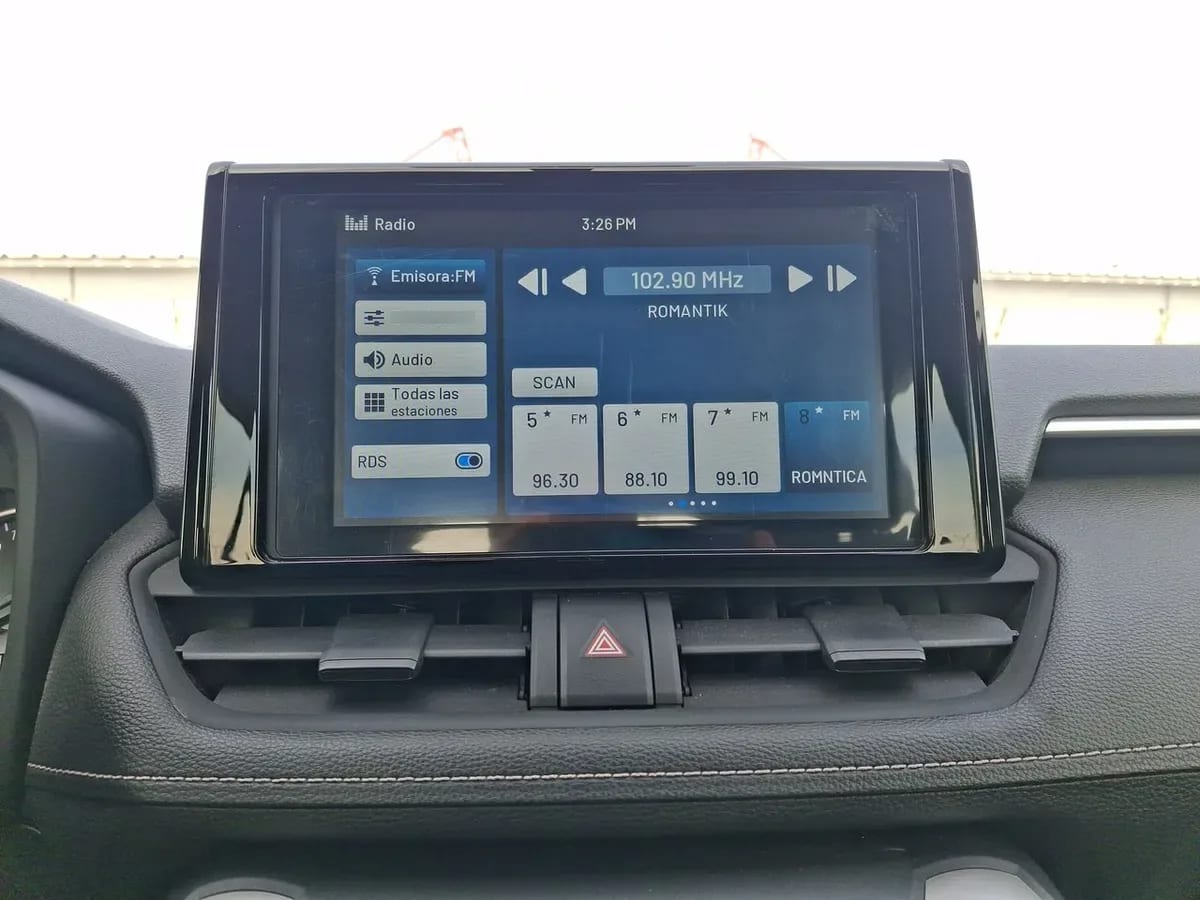 Toyota Rav 4 2.0 Le 4x2 Mt 5p año 2022