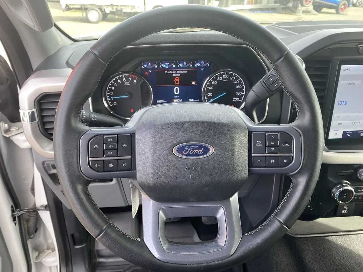 Ford F-150 5.0 Xlt Cc Dob. Cab. 4x4 At 4p año 2024
