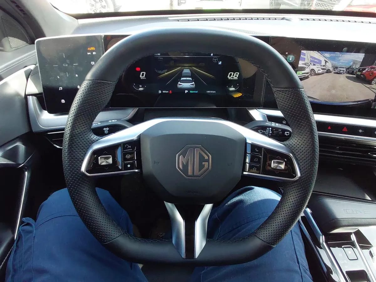 MG One 1.5t Dlx 4x2 Cvt At 5p año 2023