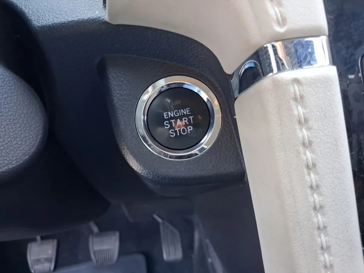 Toyota Rush 1.5 Xli 4x2 Mt 5p año 2022