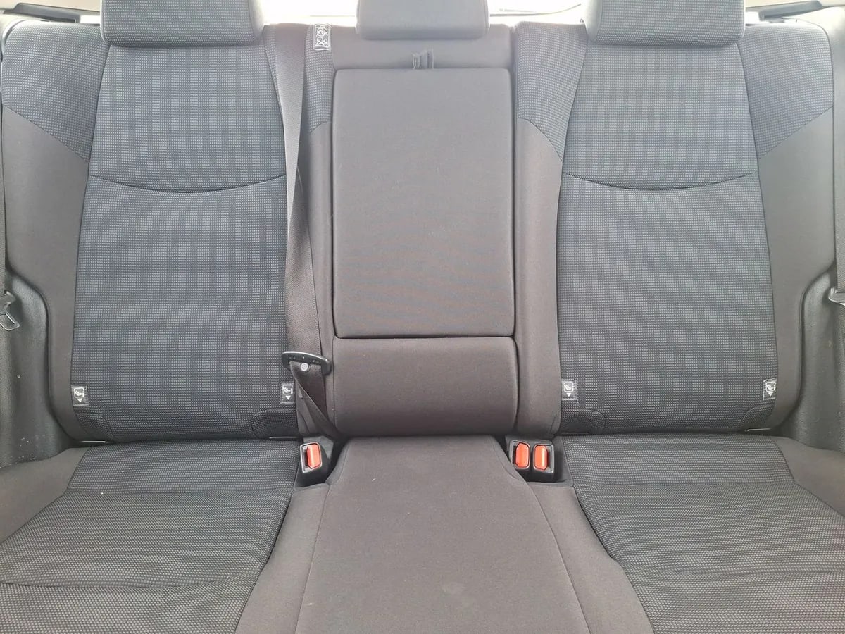 Toyota Rav 4 2.0 Le 4x2 Mt 5p año 2022