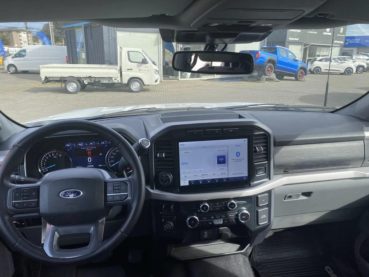Ford F-150 5.0 Xlt Cc Dob. Cab. 4x4 At 4p año 2024