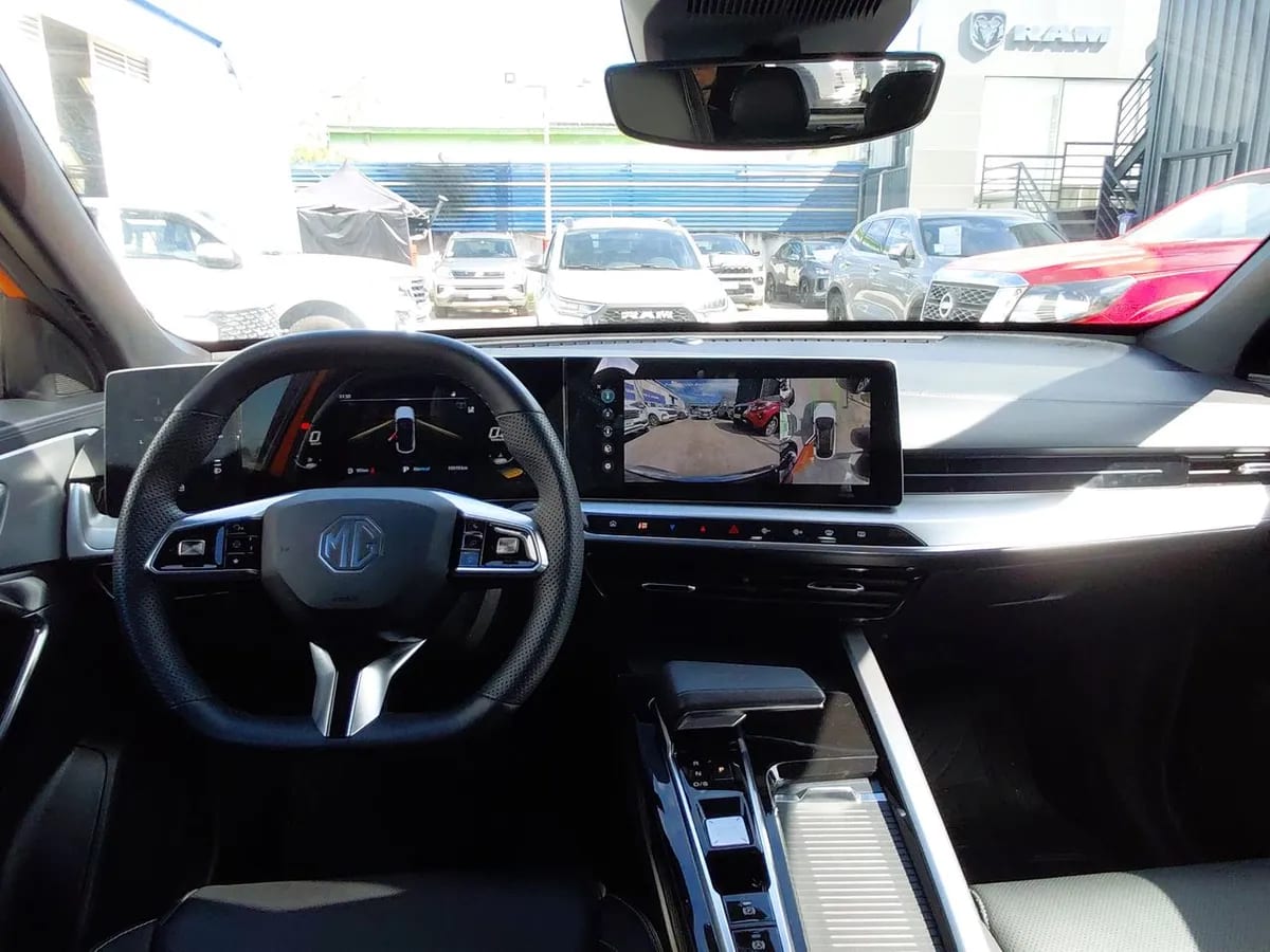 MG One 1.5t Dlx 4x2 Cvt At 5p año 2023