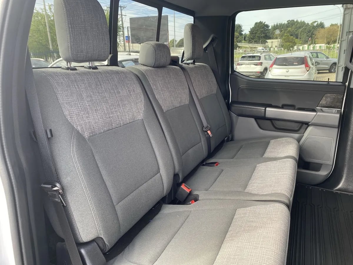 Ford F-150 5.0 Xlt Cc Dob. Cab. 4x4 At 4p año 2024