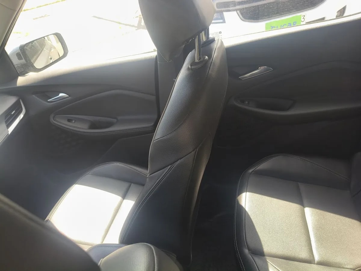 Chevrolet Montana 1.2t Premier 4x2 At 4p año 2023