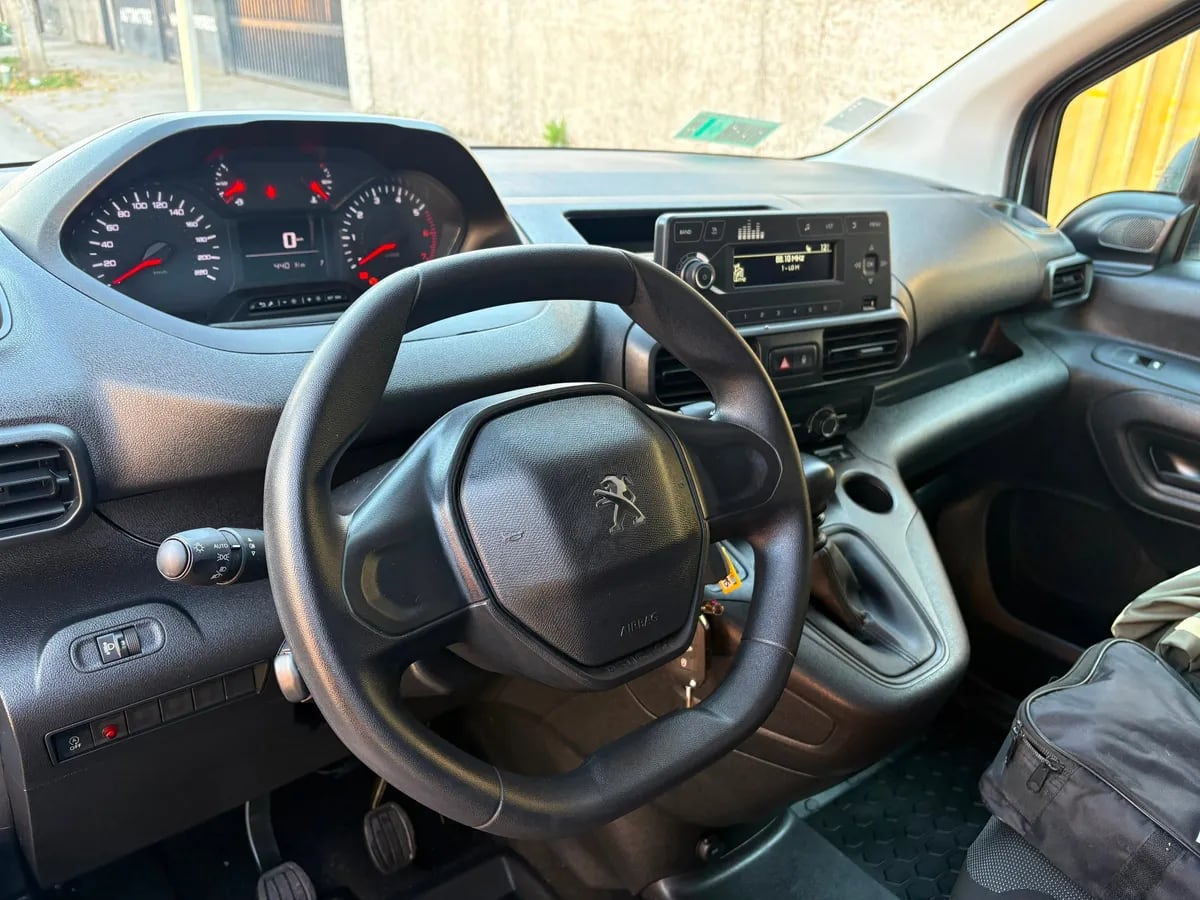 PEUGEOT PARTNER 1.5 L1 Bluehdi 100 Mt Diesel año 2023