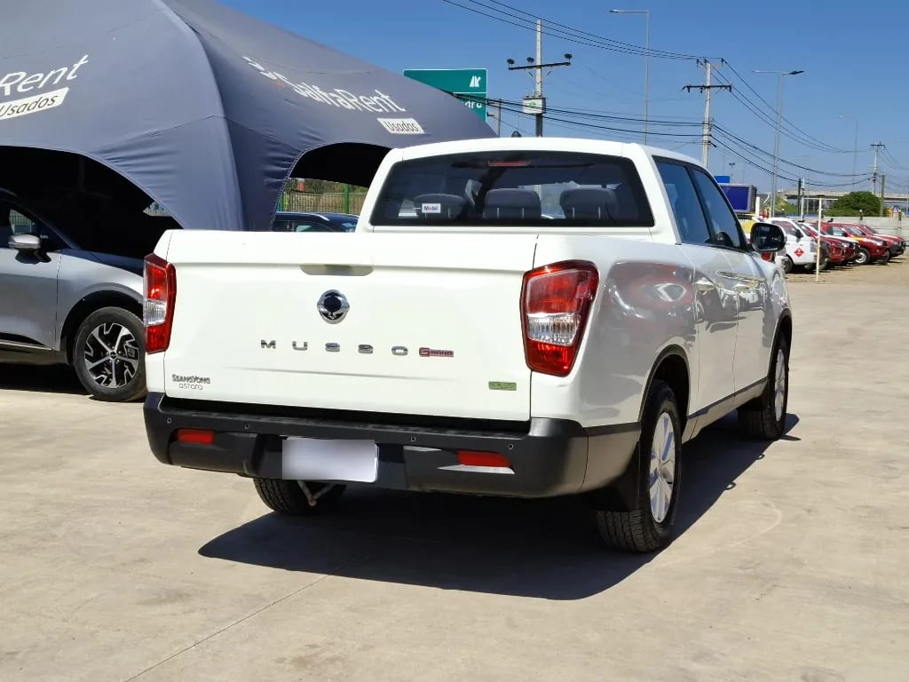 Ssangyong Grand Musso Grand Musso 2.2 4x2 Mt Full-Ql612 año 2023