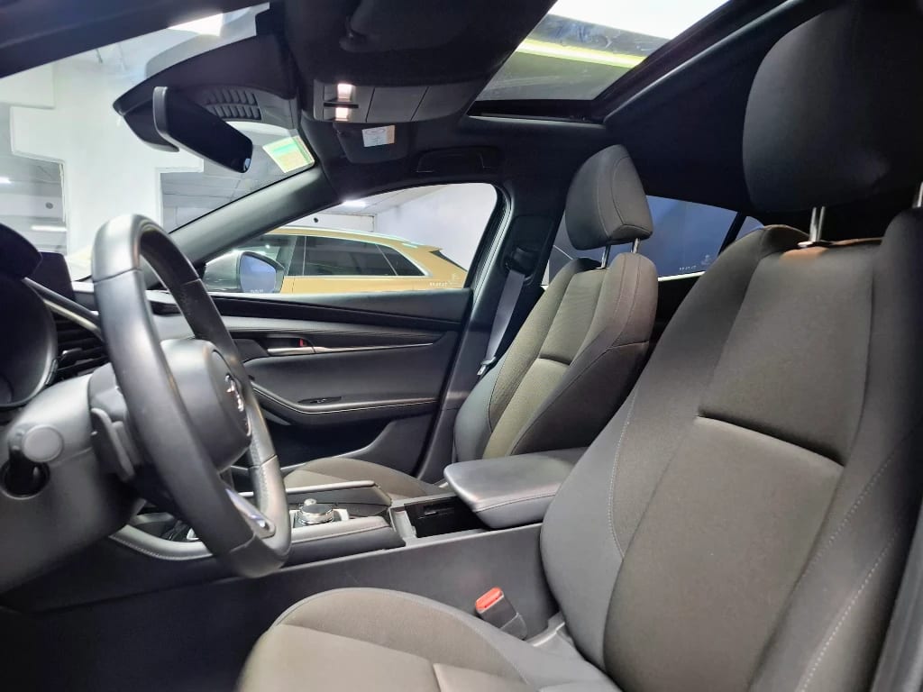 Mazda 3 Sport 3 Sp V 2.0 7g 6at año 2024