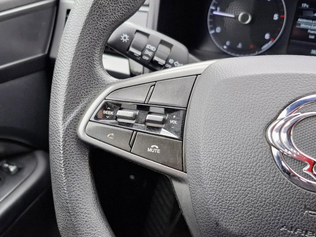 Ssangyong Grand Musso Grand Musso 2.2 4x2 Mt Full-Ql612 año 2023