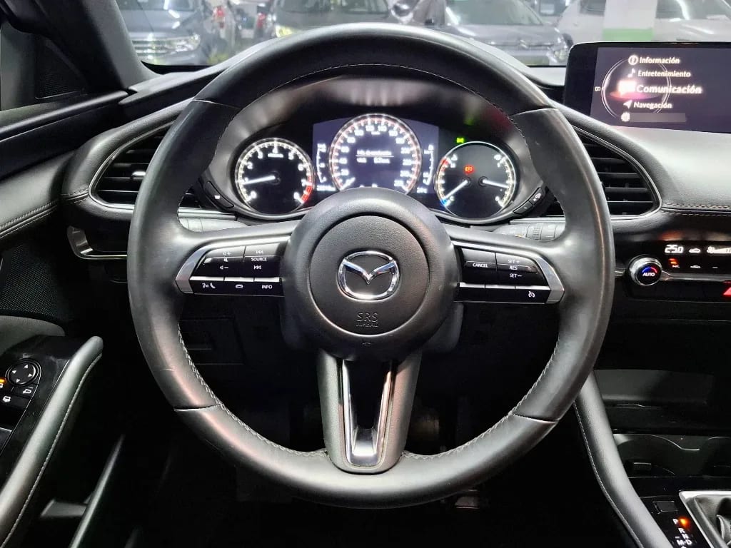 Mazda 3 Sport 3 Sp V 2.0 7g 6at año 2024