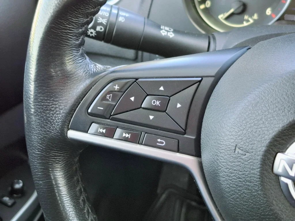 Nissan Navara Navara Dc 4x4 2.3tdi Le año 2023
