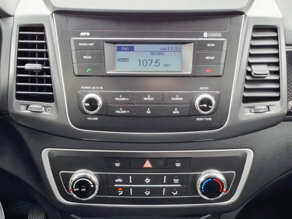 Ssangyong Grand Musso Grand Musso 2.2 4x2 Mt Full-Ql612 año 2023