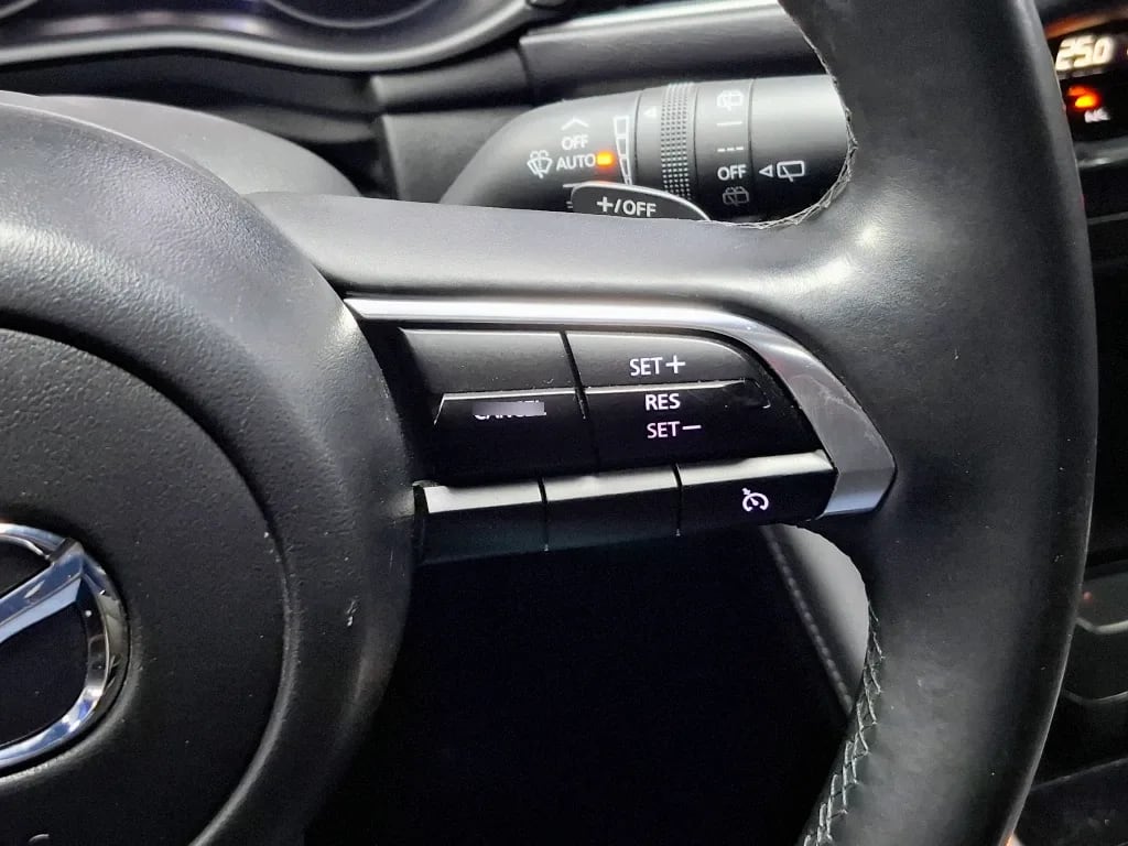 Mazda 3 Sport 3 Sp V 2.0 7g 6at año 2024