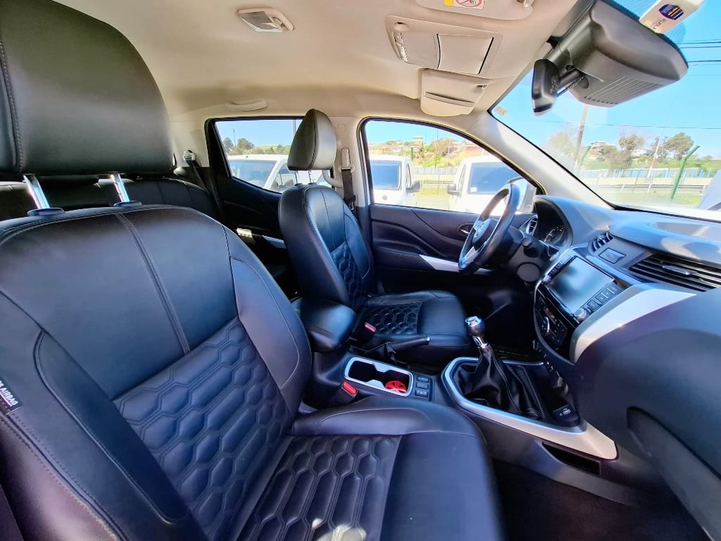Nissan Navara Navara Dc 4x4 2.3tdi Le año 2023