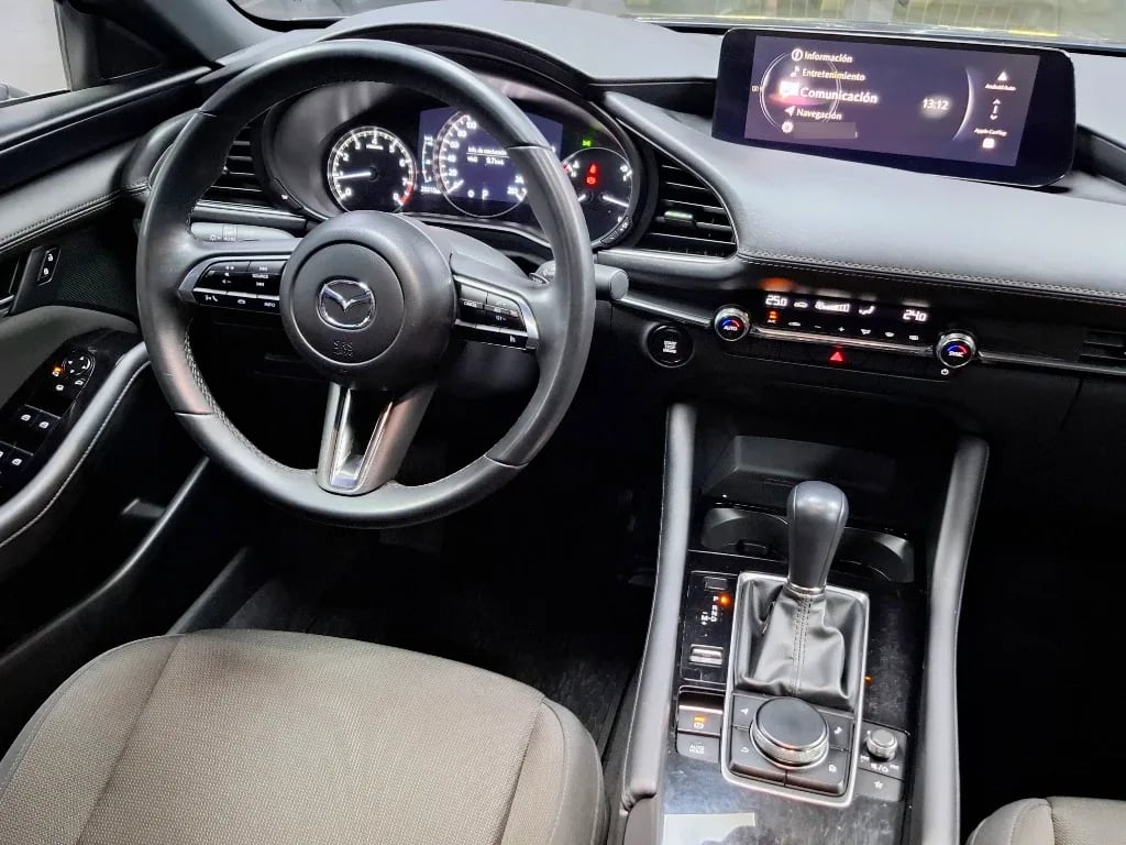 Mazda 3 Sport 3 Sp V 2.0 7g 6at año 2024