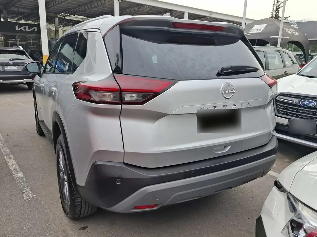 Nissan X-Trail 4x2 7p Cvt 2.5 año 2024