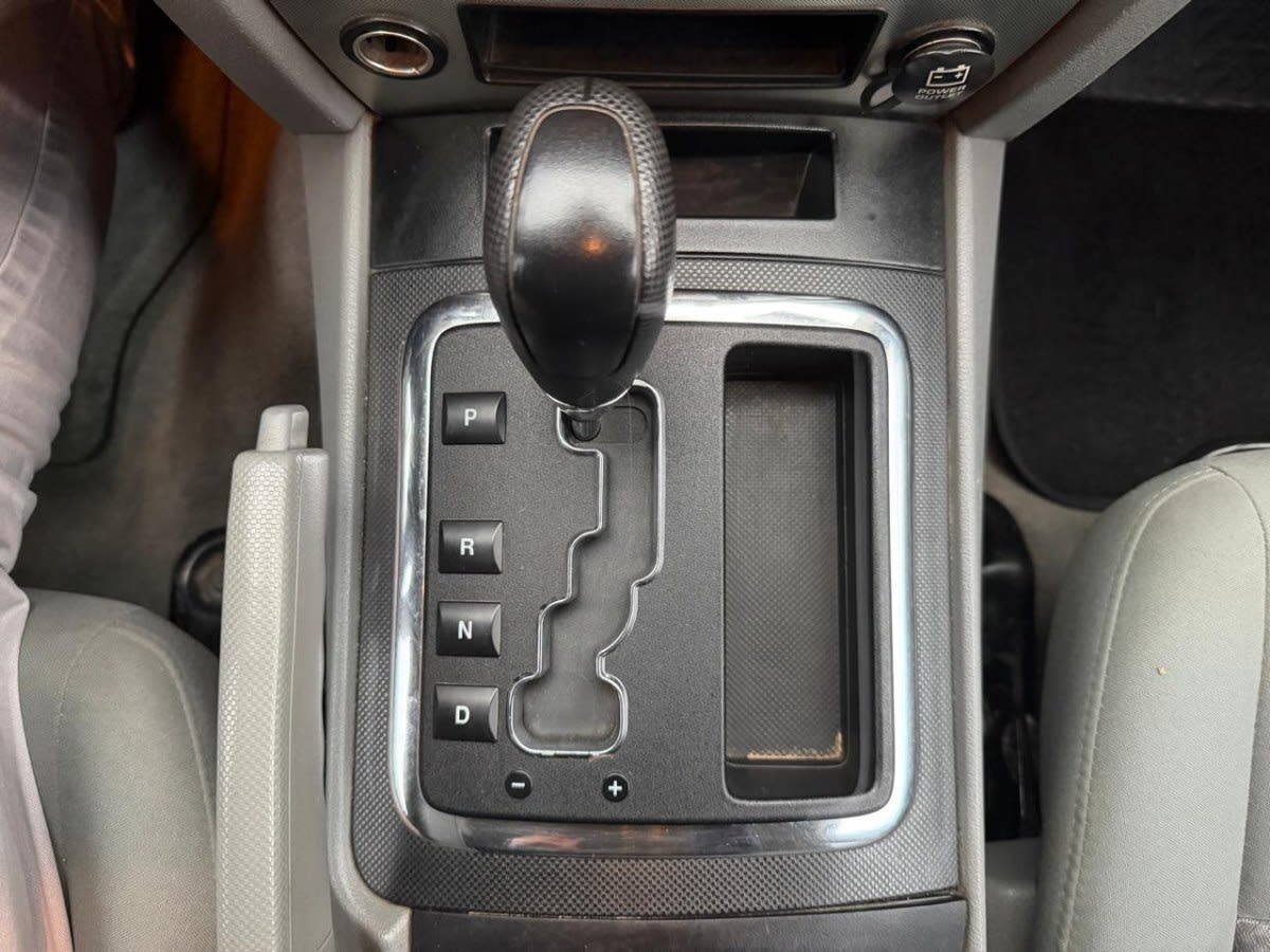 Jeep Grand Cherokee Laredo 3.7 4x4 año 2006