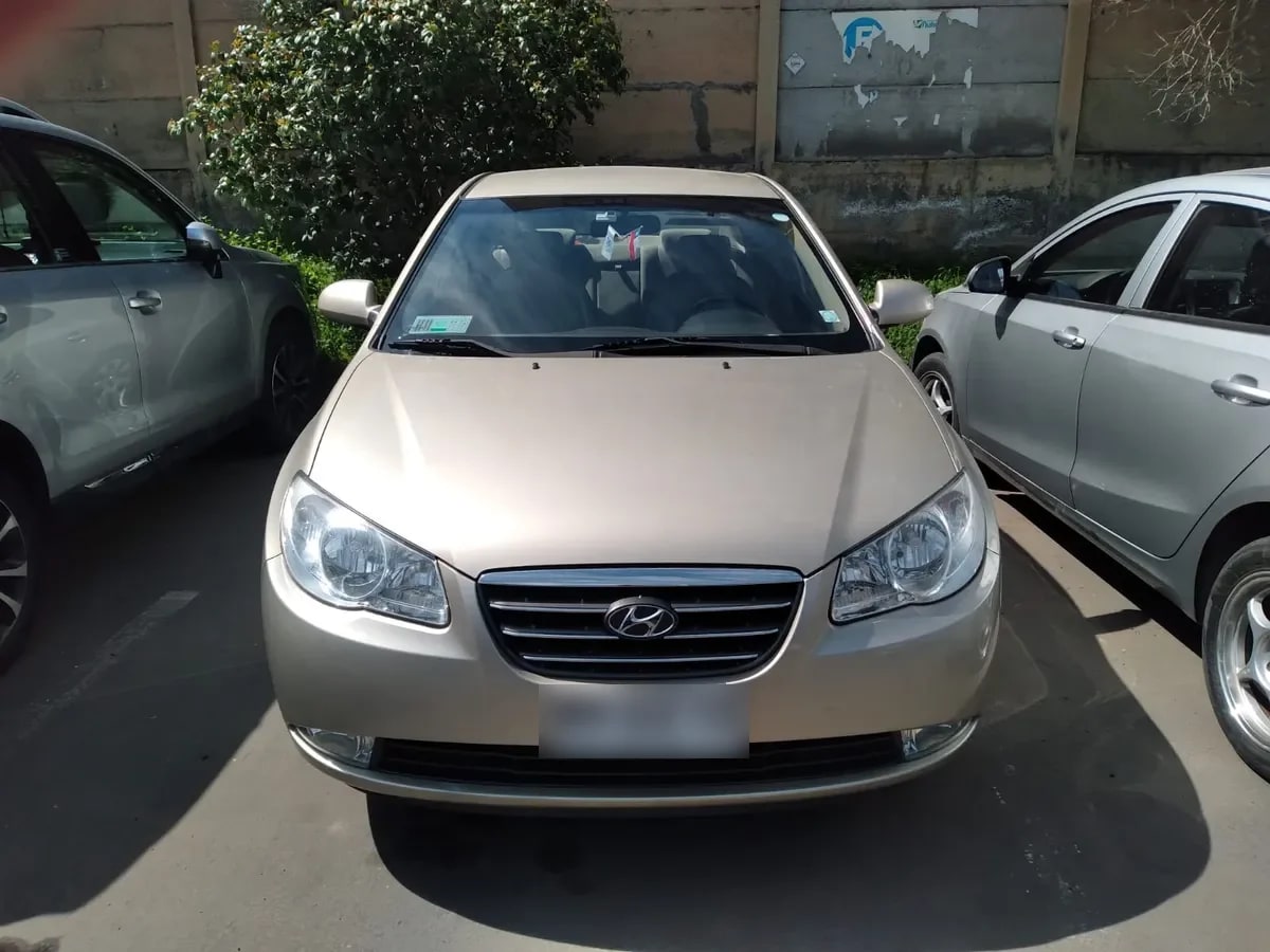 HYUNDAI ELANTRA 1.6 F/l Gls Mt Ac año 2007