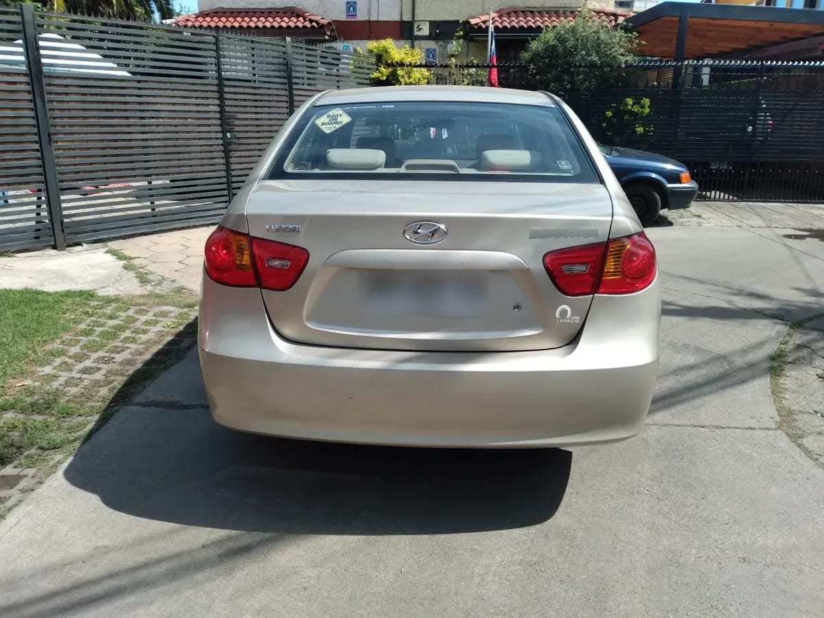 HYUNDAI ELANTRA 1.6 F/l Gls Mt Ac año 2007