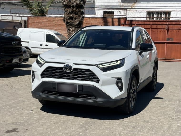Toyota Rav4 2.5 Xle Hev año 2025
