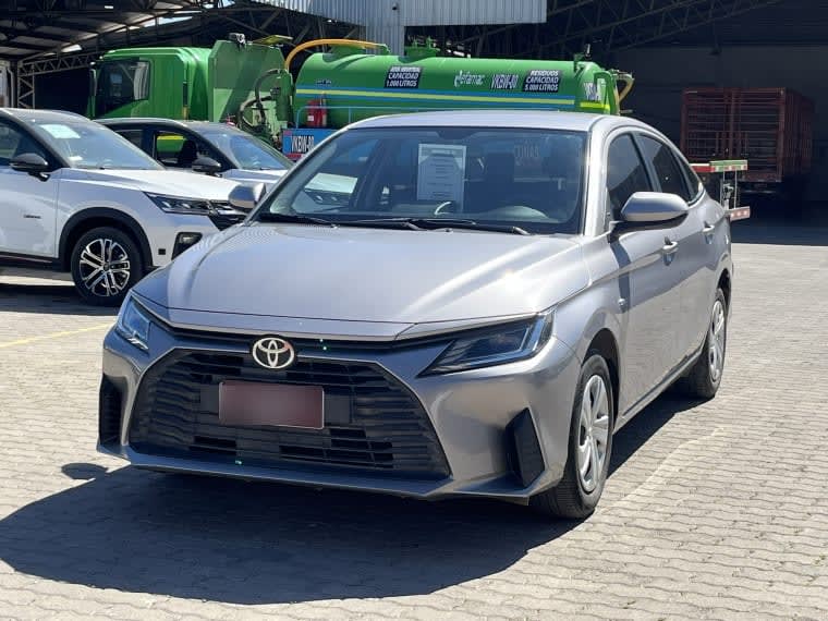 Toyota Yaris 1.5l I Mt año 2025