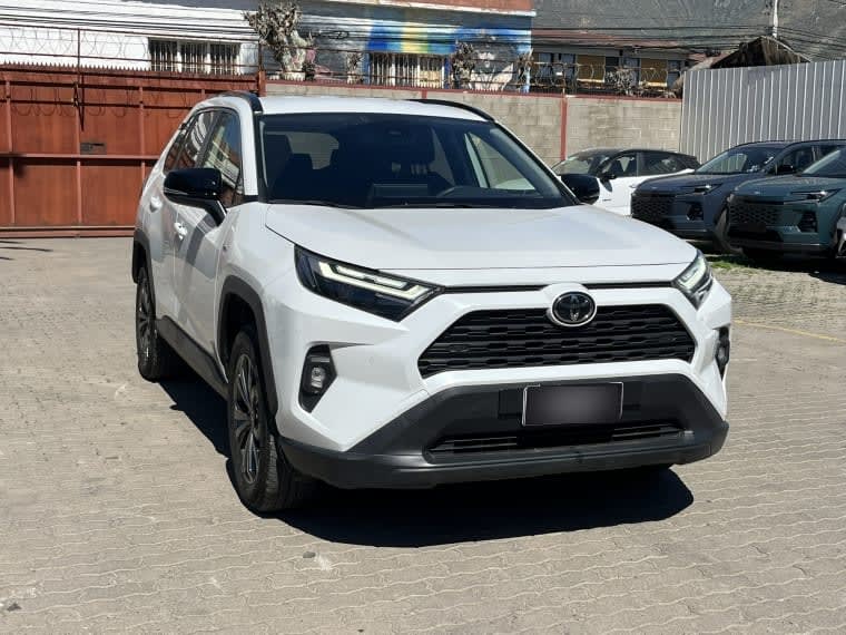 Toyota Rav4 2.5 Xle Hev año 2025