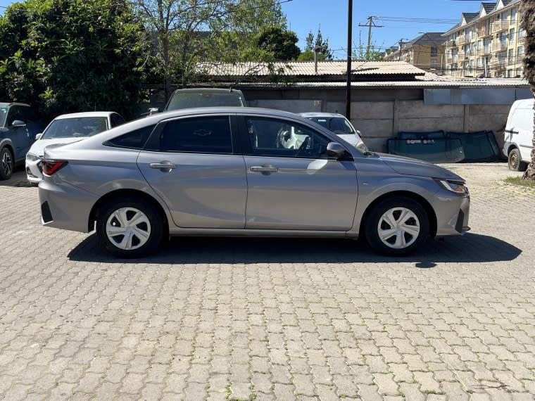 Toyota Yaris 1.5l I Mt año 2025
