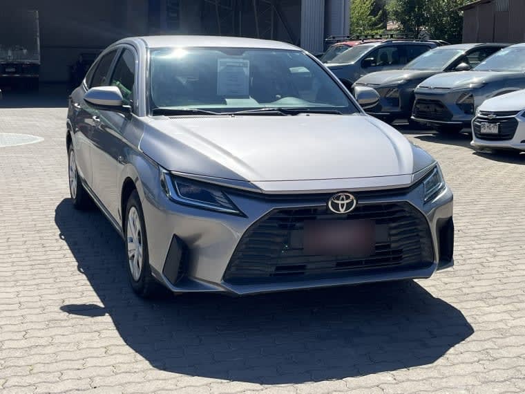 Toyota Yaris 1.5l I Mt año 2025