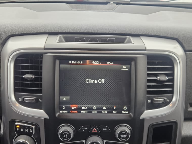 Ram 1500 3.6 Crew Cab Slt At 4x4 año 2023