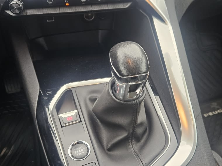 Peugeot 3008 1.5 Active Bluehdi 130 Mt Diesel año 2023