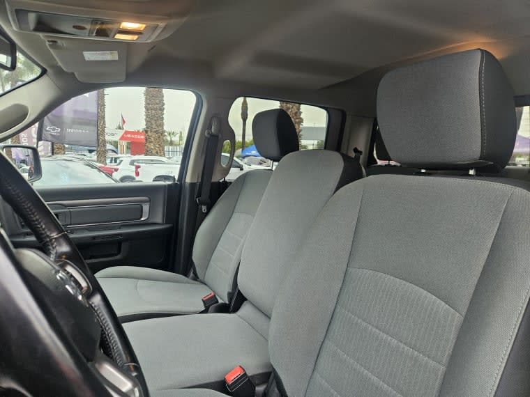 Ram 1500 3.6 Crew Cab Slt At 4x4 año 2023