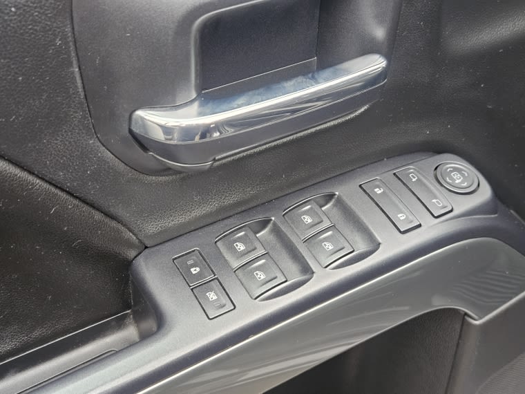 Chevrolet Silverado 5.3 Lt Aut 4x4 año 2015