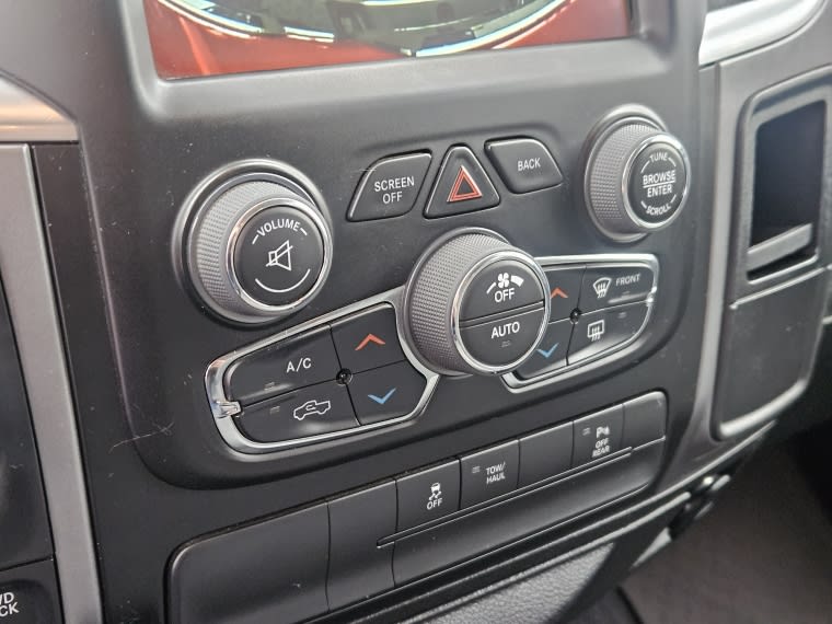 Ram 1500 3.6 Crew Cab Slt At 4x4 año 2023