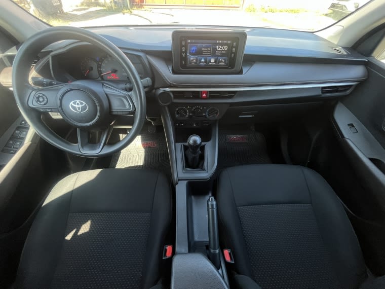 Toyota Yaris 1.5l I Mt año 2025