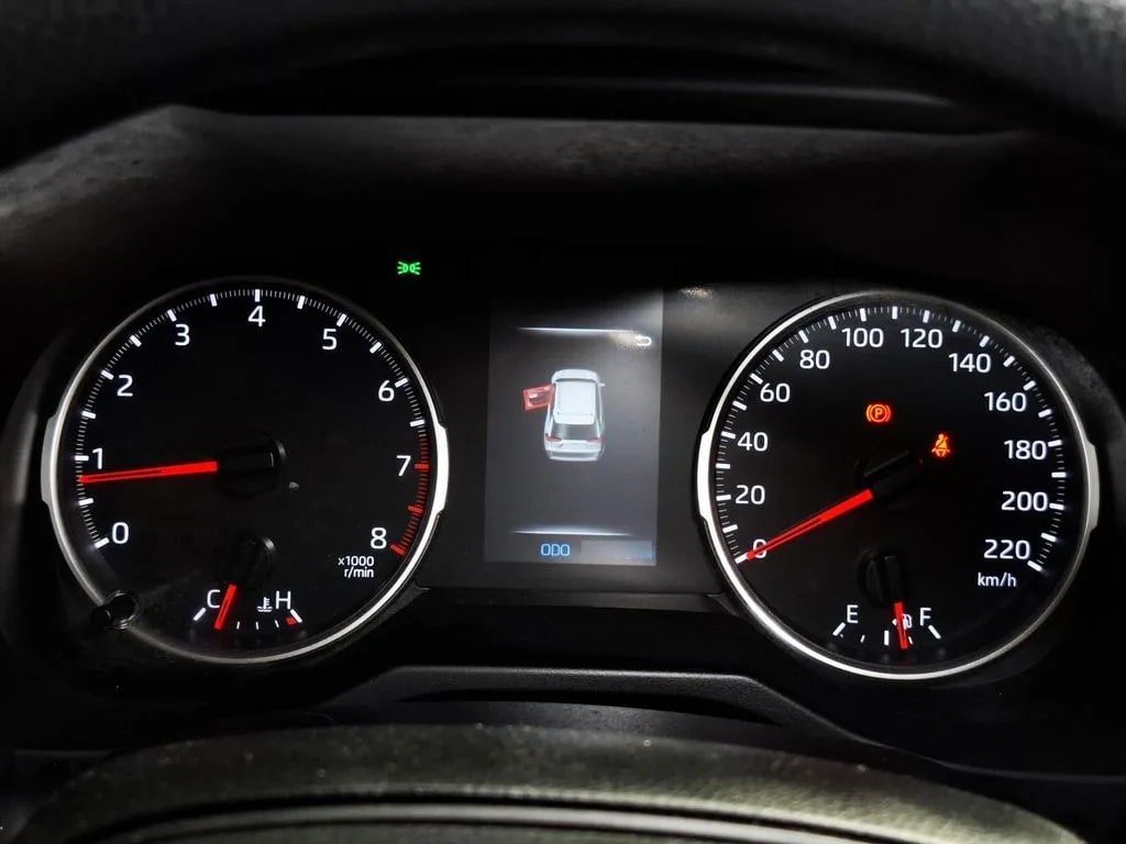 Toyota Rav4 2.0 Le Mt año 2024