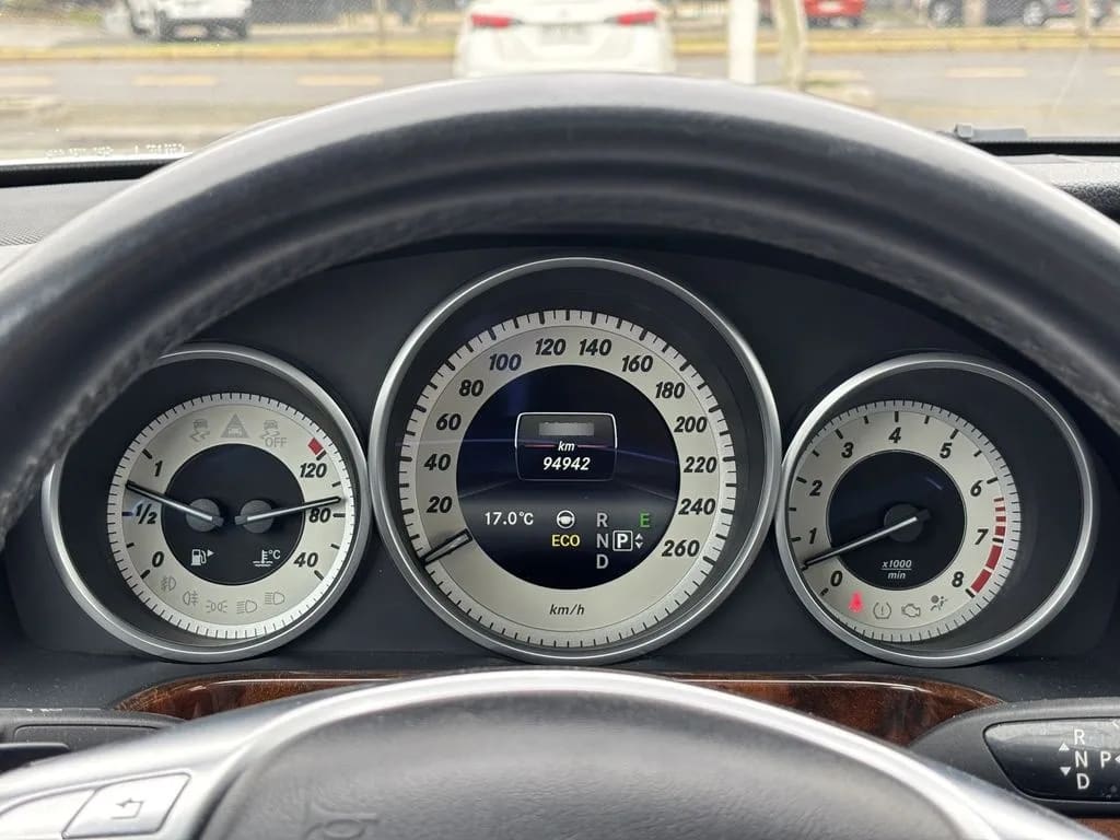 Mercedes-Benz E 500 V8 año 2014