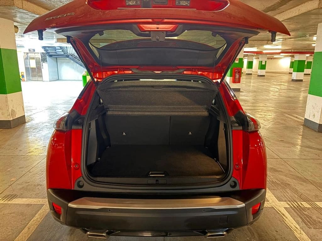 Peugeot 2008 Allure Pack 130 Eat8 1.2 Aut año 2023