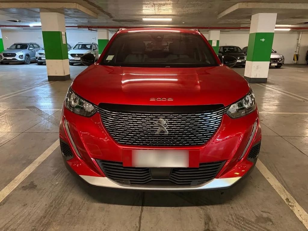 Peugeot 2008 Allure Pack 130 Eat8 1.2 Aut año 2023