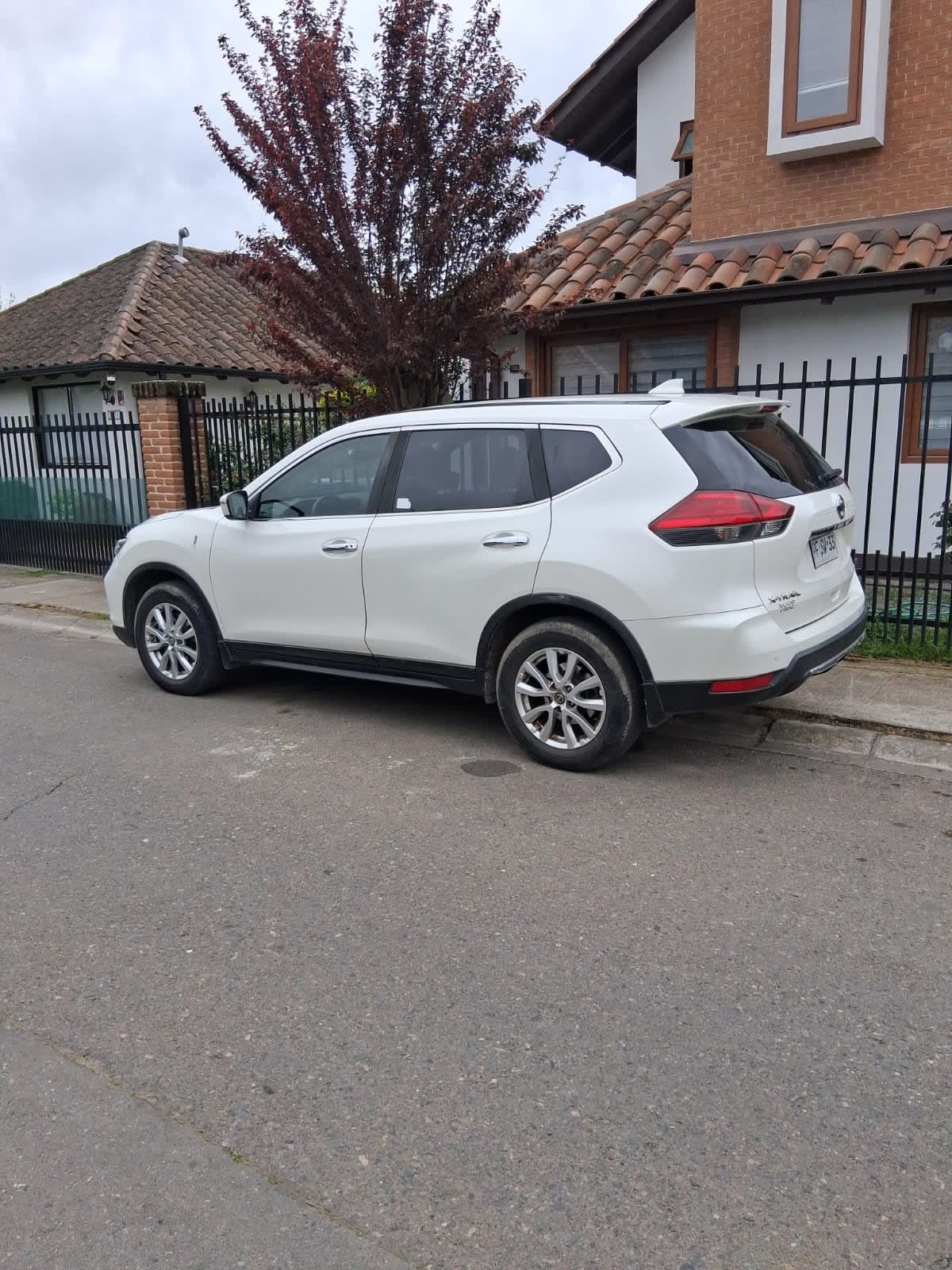 NISSAN X-TRAIL 2.5 Sense At año 2020