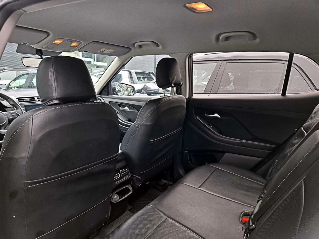 Hyundai Creta 1.5 Plus 4x2 Cvt At 5p año 2024