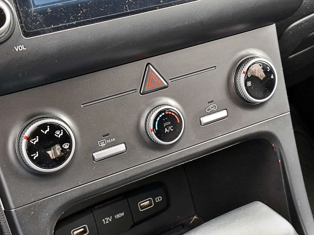 Hyundai Creta 1.5 Plus 4x2 Cvt At 5p año 2024