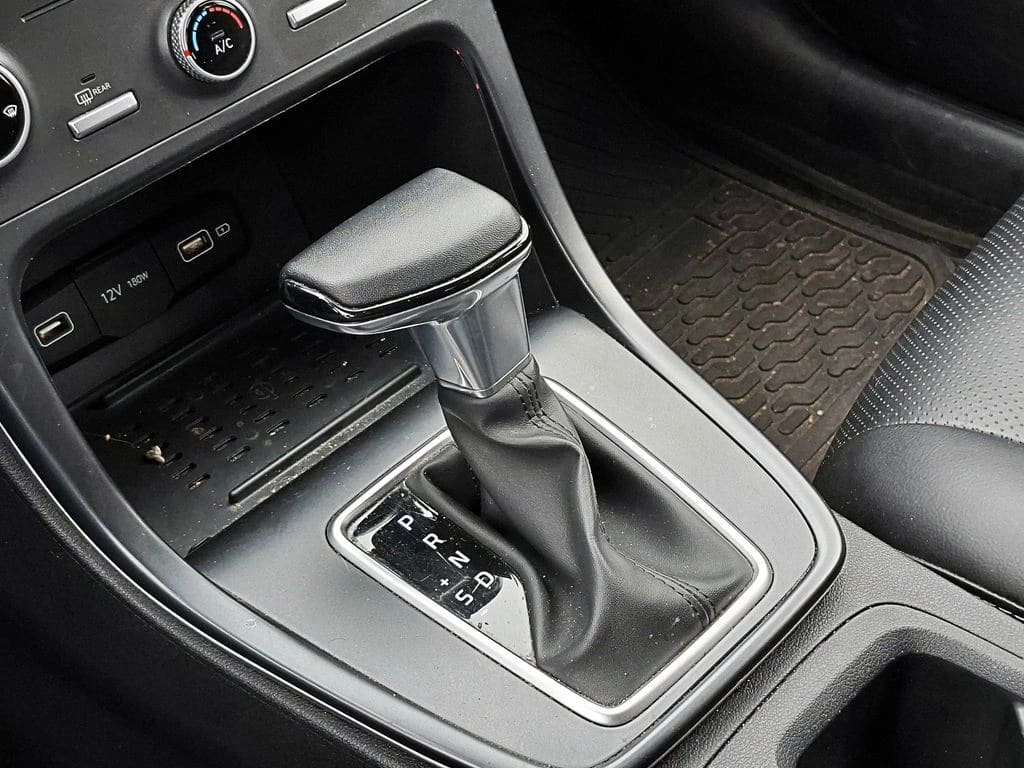 Hyundai Creta 1.5 Plus 4x2 Cvt At 5p año 2024