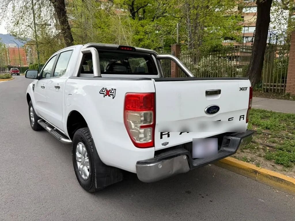 Ford Ranger Xlt 3.2 Dcab 4x4 Mec año 2015